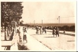 AMP3715 Vasile Roaita, faleza populata, copaci, Republica Populara Romana, Libraria Noastra