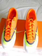 Ghete Fotbal Nike Mercurial Victory foto