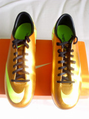 Ghete Fotbal Nike Mercurial IV foto