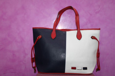 OFERTA,geanta Tommy Hilfiger,marime mare,material asemanator piele foto