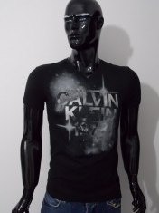 Tricouri Calvin Klein model nou foto
