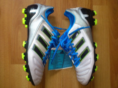 Ghete Fotbal Adidas Predator Nr. 42 foto