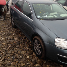 Dezmembrez vw jetta 1. 9 tdi / 2. 0 tdi an 2006 foto