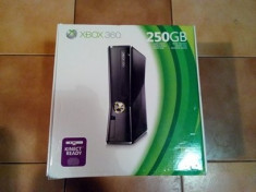 Xbox 360, HDMI, 250 GB foto