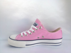 Tenisi Converse Roz foto