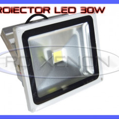 PROIECTOR REFLECTOR LED 30W ECHIVALENT 300W, 2700 LUMENI, IP65, 220V, ALB RECE