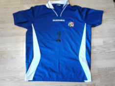 TRICOU ORIGINAL FOTBAL NATIONALA ANDORRA...ESTE PRIMIT LA SCHIMB DE TRICOURI LA MECIUL ANDORRA-ROMANIA DIN 2004 !!! foto