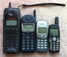 Pachet 4 telefoane: TECHNOPHONE (NOKIA 1011), PHILIPS DIGA, NOKIA 3210, NQUAM WIDE S200 foto