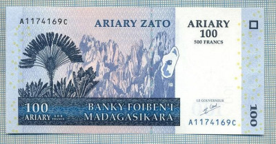 1332 BANCNOTA - MADAGASCAR - 100 ARIARY(500 FRANCS) - anul 2004 -SERIA 1174169 -starea care se vede foto