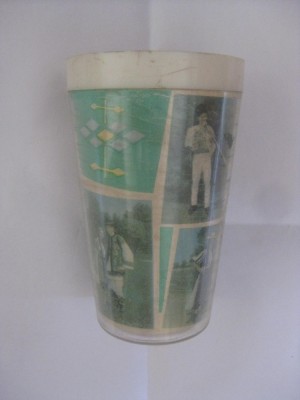 PAHAR PLASTIC EL-TIM DIN ANII 70 foto