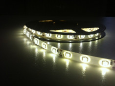 BANDA / BENZI LED 60 SMD 3528 / M ALB CALD 3000K - 3500K IP65 , REZISTENTA LA APA 12V, PRET PROMO foto