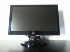 Monitor lcd LG w2040 / 20 inch / Impecabil + Livrare Gratuita foto