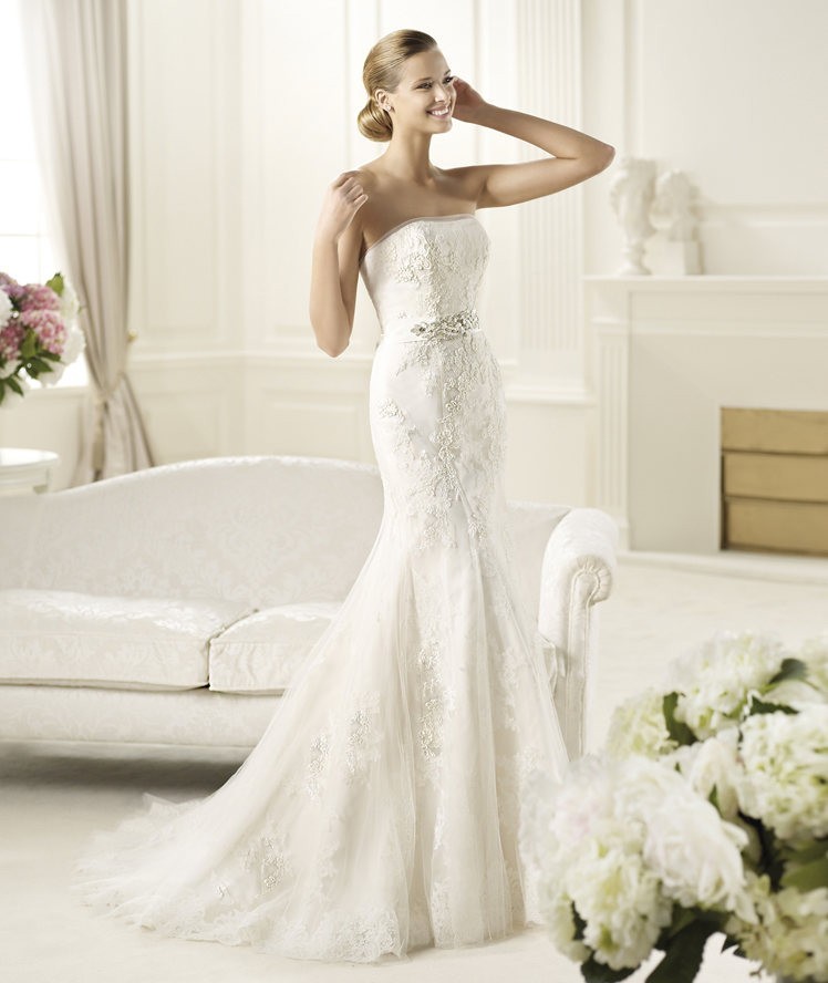 PRONOVIAS Rochie mireasa DICIEMBRE 2013 | Okazii.ro