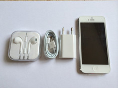 Apple iPhone 5 16GB White ALb Nou Nefolosit 0 Min Neactivat Liber in Orice Retea CU TOATE ACCESORIILE ! foto