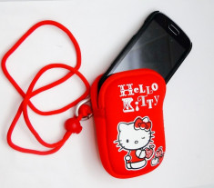 Husa neopren HELLO KITTY, husa universala pentru telefon, aparat foto, portofel foto