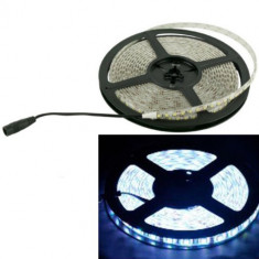 Banda LED flexibila 24V pt. TIR/Camion, 60 leduri SMD / metru, Waterproof, Autoadeziv, ALB - PRET PE 10 CM foto