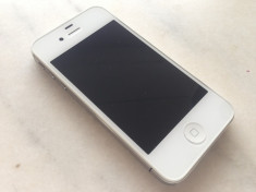 iPhone 4S 16GB White IMPECABIL , neverlocked , PACHET COMPLET - 949 LEI ! Okazie ! foto