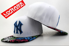 Sapca Snapback MLB New York Yankees Alb | In Stoc | Transport Gratuit foto