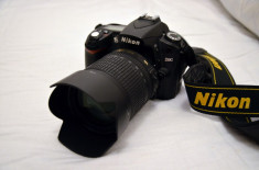 Nikon D90 + Nikon AF-S DX NIKKOR 18-105mm f/3.5-5.6G ED VR, stare foarte buna !!! foto