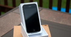 Iphone 4s - 32 gb - Negru - Nou foto