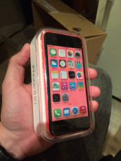 Vand Iphone 5c neverlocked pink roz nou sigilat ! BUCURESTI foto