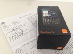 BlackBerry Q5 BLACK NOI , SIGILATE , codate ORANGE Romania ! foto
