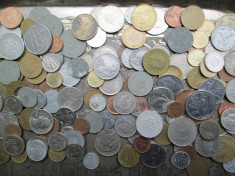 -- 8 -- Lot mare de monede , JUMATATE de KILOGRAM bani vechi , 500 grame , romanesti si straine foto