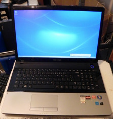 Laptop Samsung NP305E7A 17.3&amp;quot; LED AMD A4-3305M Dual Core 1.90 GHz, HDD 250 GB, 4 GB RAM DDR3,HDMI,DVD-RW,Webcam,Card Reader - Bateria Tine Peste 3 Ore foto