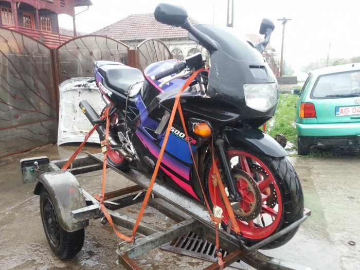 Dezmembrez Honda cbr f2