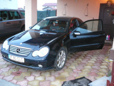 Mercedes CLC 180 K, 1800 cmc, benzina, 3 usi, 140 CP, an 2003, 61.000 km. foto