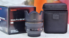 Vand SIGMA 30mm F1.4 EX-DC HSM AF-S DX-Nikon+Filtru HOYA UV HMC Super foto