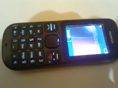 Nokia 100 foto