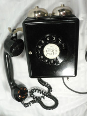 TELEFON VECHI DE COLECTIE - VINTAGE - PENTRU APLICAT PE PERETE - ELVETIAN - MODEL WEIDMANN AUTOPHON - STARE DE FUNCTIONARE - EBONITA NEAGRA foto