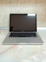 Vand MacBook Pro 13 inch, 2.4 GHz, 4GB DDR3, 250GB, NVIDIA GeForce, Tastatura iluminata (poze reale) foto