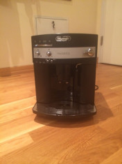 Expresor DeLonghi EAM3200 Magnifica Negru foto