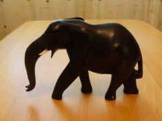 Veche statueta ELEFANT din lemn de abanos,greutatea 1kg,dimensiunii 25x17x8,5cm foto