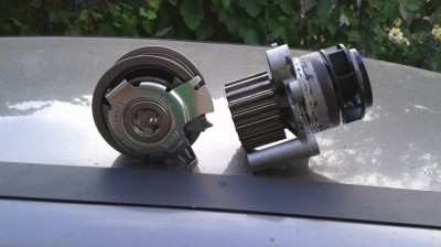 pompa apa si rola intinzatiare LITENS CANADA pt.vw golf 5 foto