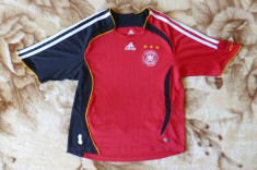 Tricou Adidas Climacool Deuscher Fusball-Bund; un XS la noi: 45 cm bust, 44 cm lungime; impecabil, ca nou foto