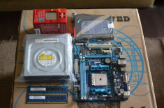 Sistem Desktop AMD Dual-Core A4 3400 2.7 GHZ socket FM1 / HDD 250GB SATA3 sigilat / MB FM1 Gigabyte/ 4GB DDR3 /DVDRW foto