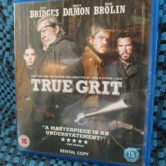 TRUE GRIT (cu JEFF BRIDGES si MATT DAMON) - film BLUE RAY (original din ANGLIA, in stare IMPECABILA!!!)