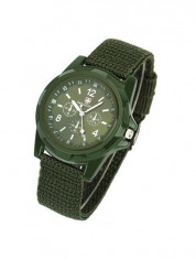 Ceas sport cu aspect militar foto