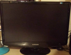 Monitor Samsung LCD foto