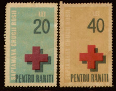 Romania 1945 - Lot 2 timbre fiscale Pentru Raniti, Saptamana Crucii Rosii foto