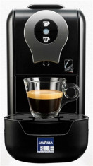 APARAT CAFEA LAVAZZA LB 910 COMPACT resigilat 2ani garantie ! foto