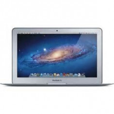 Vand Laptop MacBook Air 11&amp;quot; cu procesor CoreTM i5 1.40GHz, 4GB, SSD 256GB, HD Graphics, garantie + bonus Apple USB Super drive foto