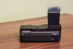 Battery Grip Canon 550D, 600D sau 650D - compatibil BG-E8 foto