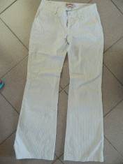 Pantaloni de dama, material raiat, marimea XS, Terranova, LICHIDARE DE STOC! foto