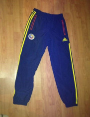 Vand/Schimb pantaloni trening Adidas Originali cu Romania foto