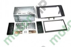 Rama adaptoare bord pentru montare DVD/CD-player/casetofon auto format 2DIN aftermarket pe Audi A3 M703726 foto