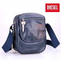 Geanta DIESEL din Piele Barbati Albastru Ideal Pentru Cadou - DIMENSIUNI 18cmX23cmX7cm foto